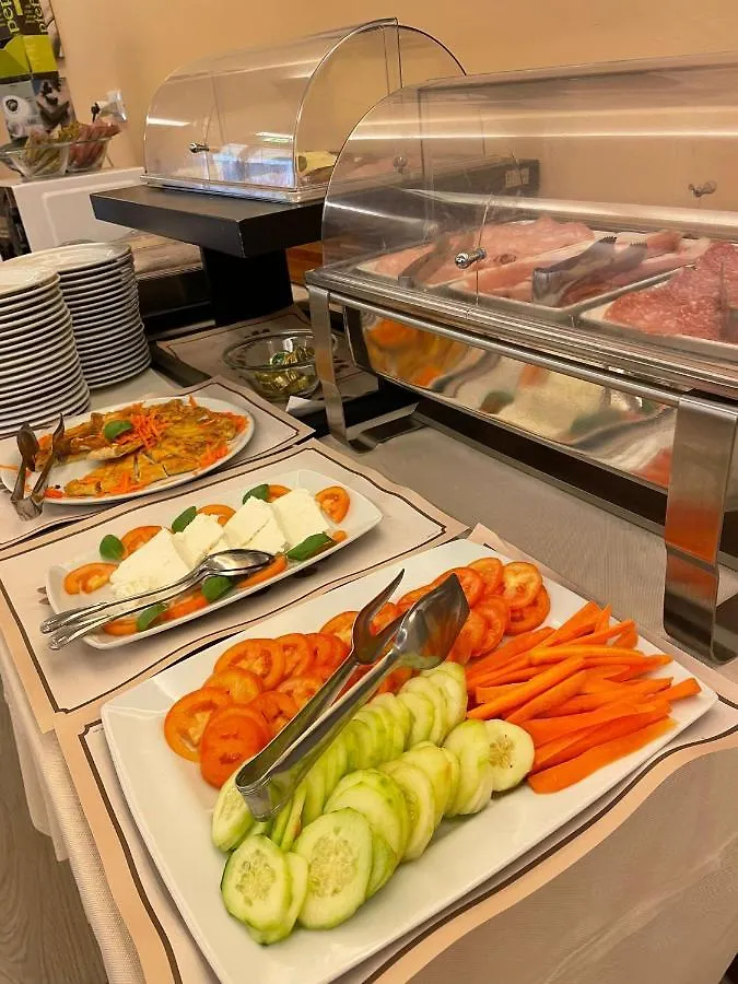 Hotel Alessi** Римини 2*,  Италия