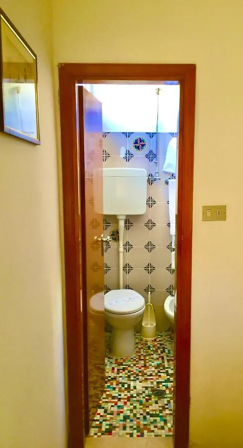 Hotel Alessi** Римини